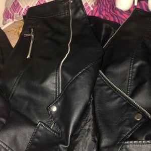 LEATHER JACKET GREAT CONDITION